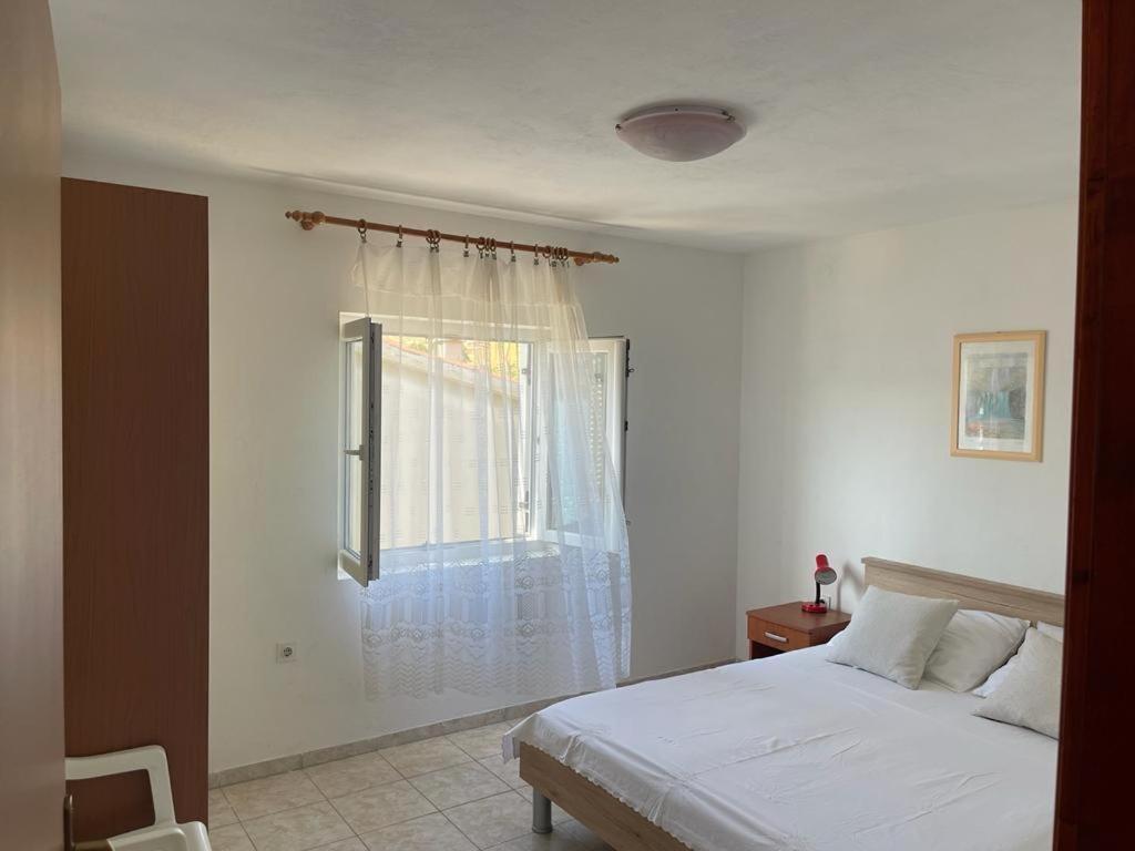 Apartments Puntica 梅塔伊纳 外观 照片