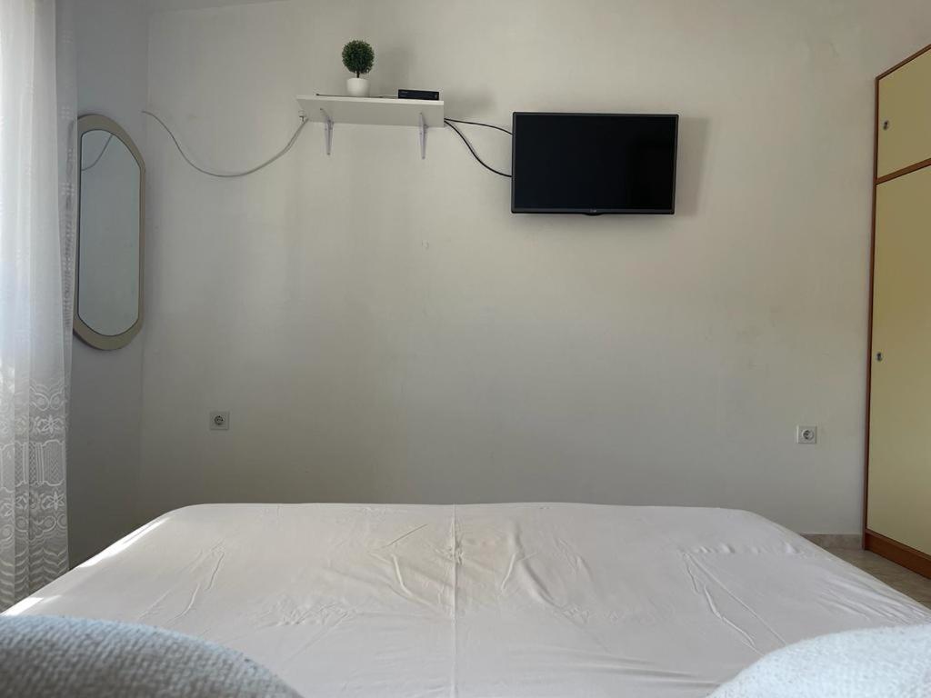 Apartments Puntica 梅塔伊纳 外观 照片