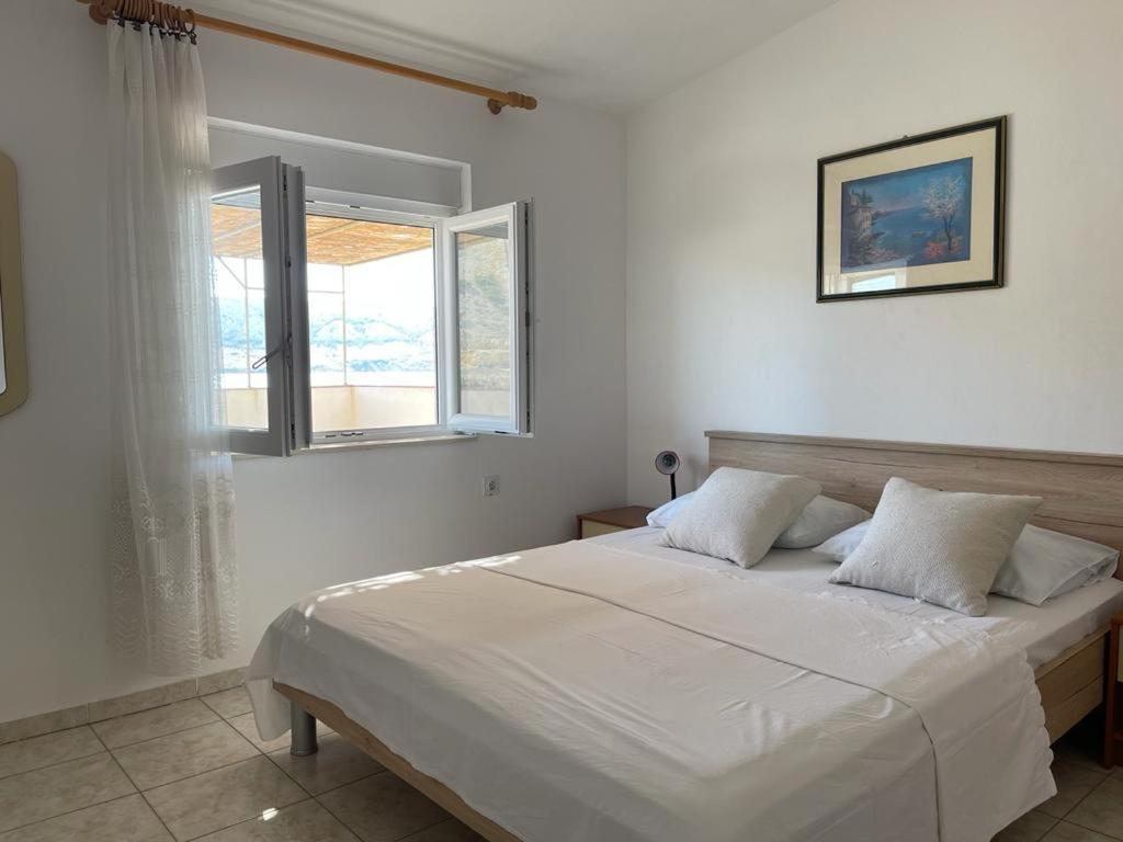 Apartments Puntica 梅塔伊纳 外观 照片