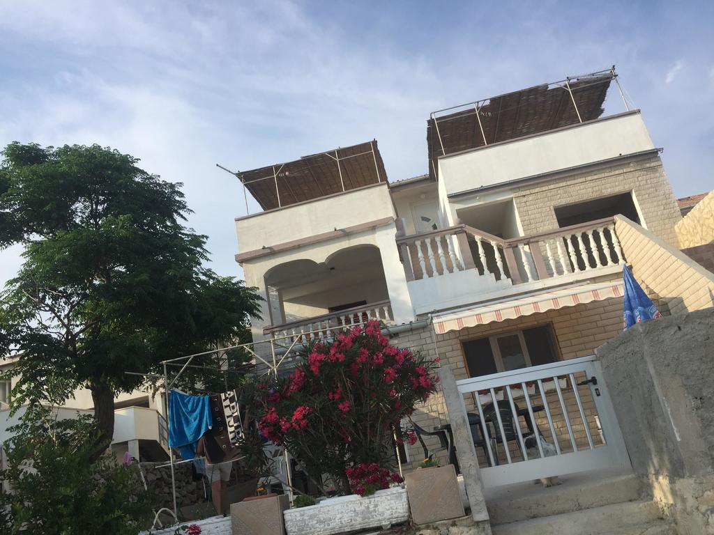 Apartments Puntica 梅塔伊纳 外观 照片